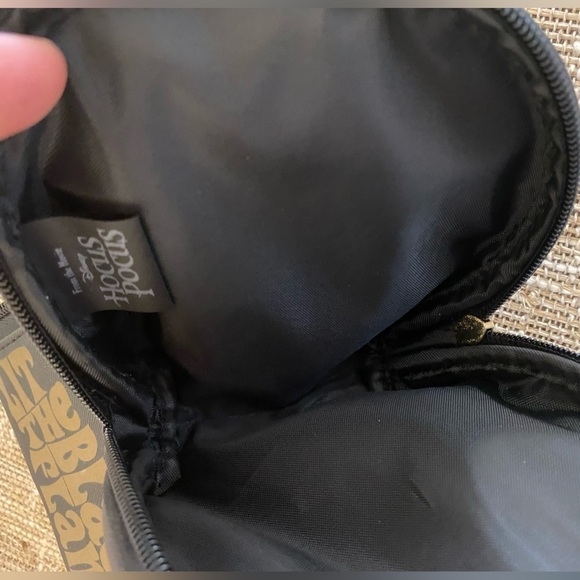 SET OF 2- HOCUS POCUS SMALL MAKEUP BAGS - Picture 3 of 4